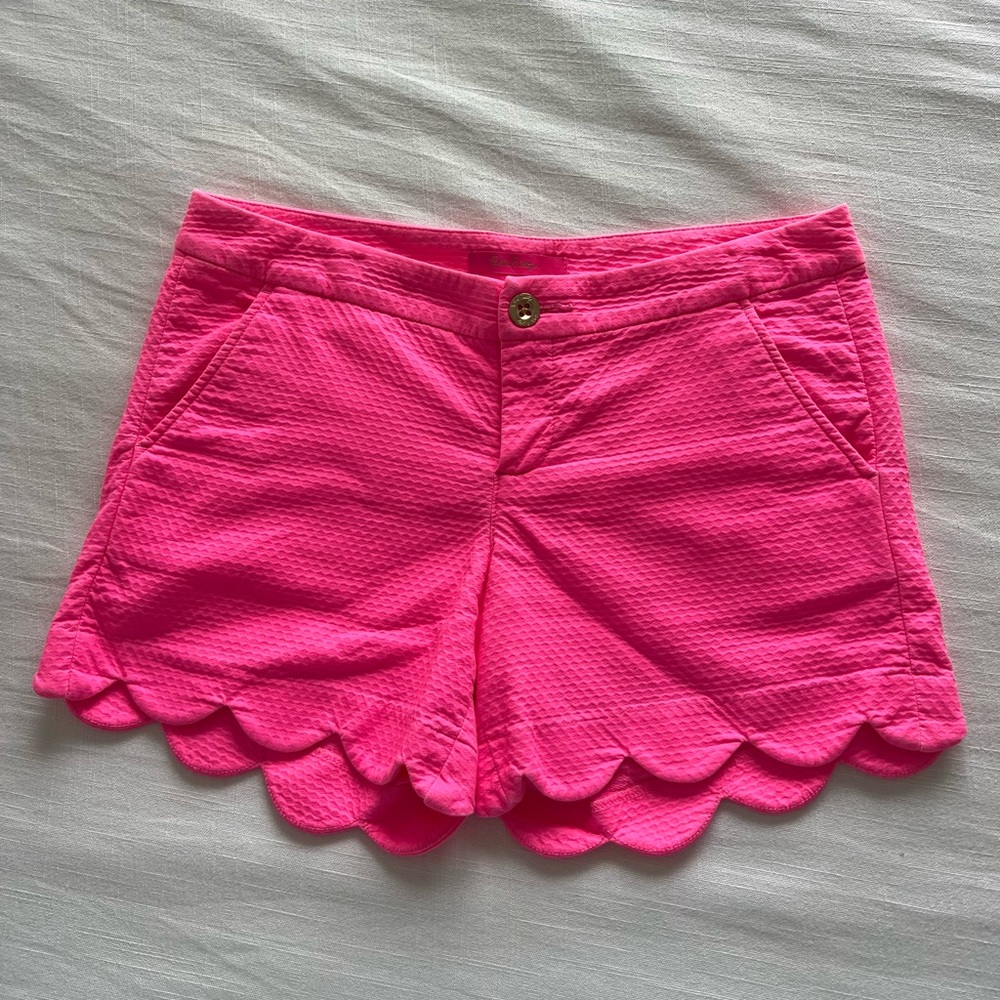 GUC Size 6 Lilly Pulitzer Scalloped Buttercup Shorts
